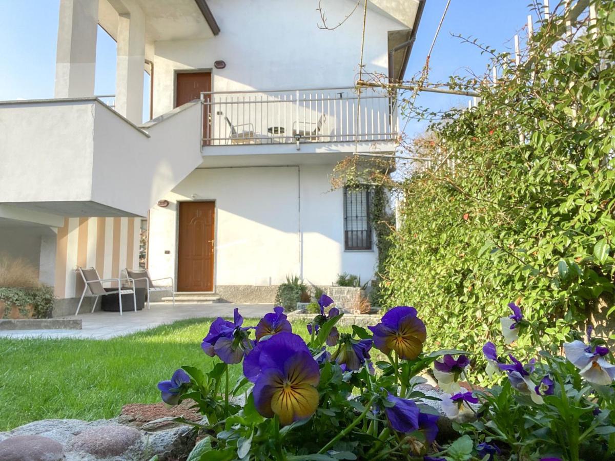 Appartamento Zenaup Саронно Экстерьер фото